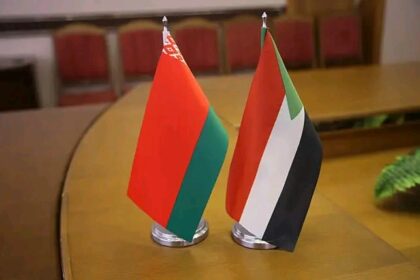 شراكة استراتيجية بين الخرطوم ومينسك.. بيلاروسيا تفتح خطوط ائتمان لتصدير السلع والتقنيات النفطية للسودان