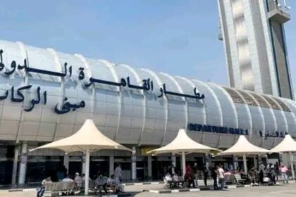 دواعي “الصالح العام”.. مصادر إعلامية تكشف خلفيات قرار إبعاد الصحفية درة قمبو من مصر