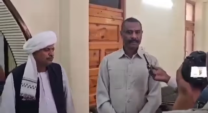 مستشار رئيس الوزراء يلتقي اللواء “القُبّة” ويؤكدان على توحيد الصف خلف القوات المسلحة