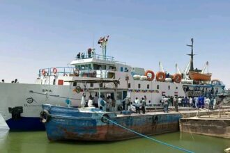 في يوم تاريخي.. وادي حلفا تستقبل 580 مواطناً عبر الباخرة “سيناء” في أولى رحلات العودة الطوعية