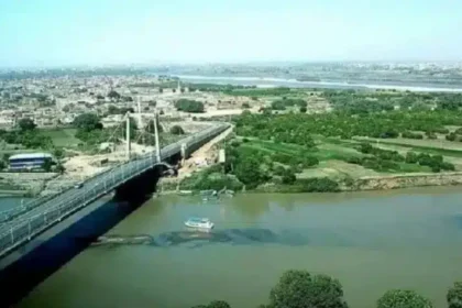 العطش يضرب الخرطوم.. سعر برميل المياه يقفز إلى 4 آلاف جنيه